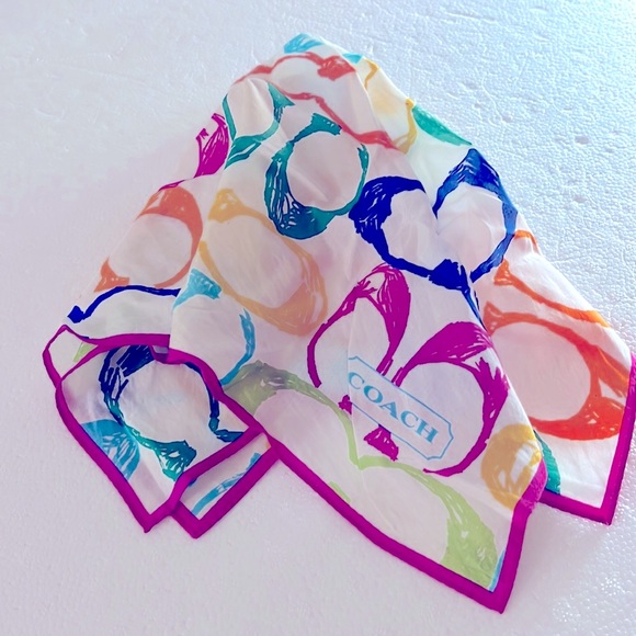 Coach Accessories - 🌺 COACH SCAFT